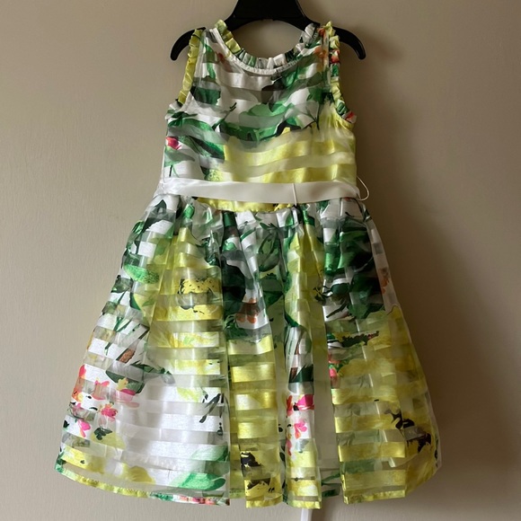 Ava & Yelly Other - Ava & Yelly floral ribbon dress